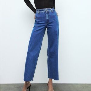 Zara size 8 blue denim high waisted baggy jeans